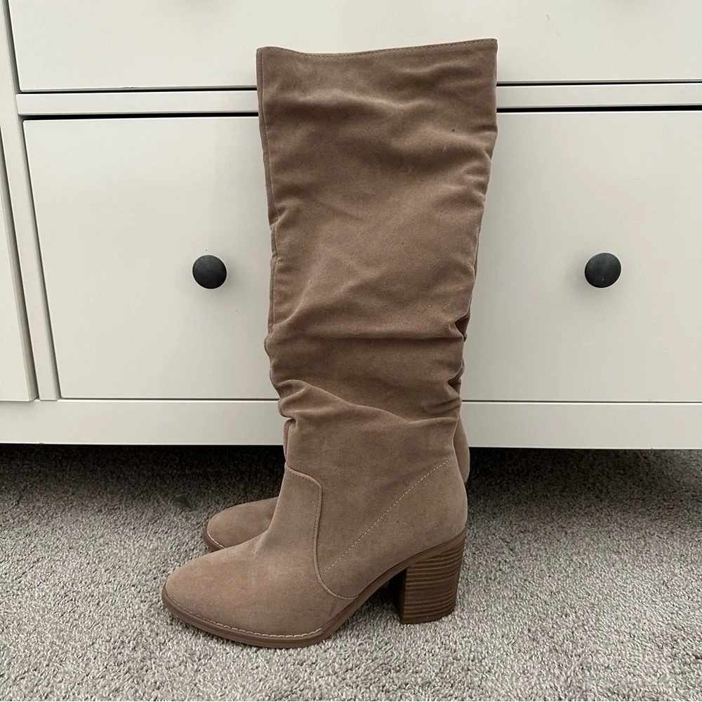 Universal Thread boots - Picture 3 of 5